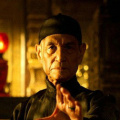 这种强烈的身份认同，使得观众从“初看是喜剧”的旁观者，转变为“再看是人生”的共情者，完成了与剧集最深层的情感绑定。